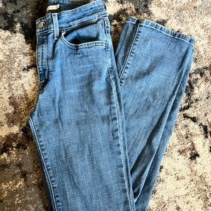 Levis high rise boot cut jeans size 27